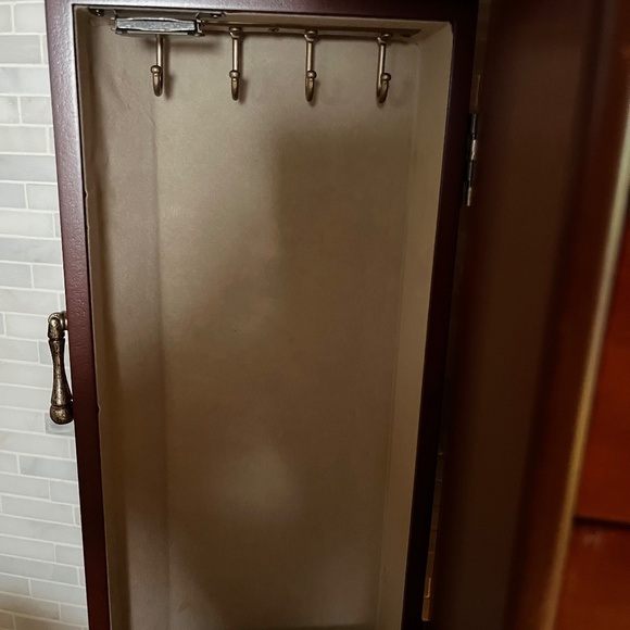 Wooden Jewelry box with Built in mirror - Picture 3 of 8